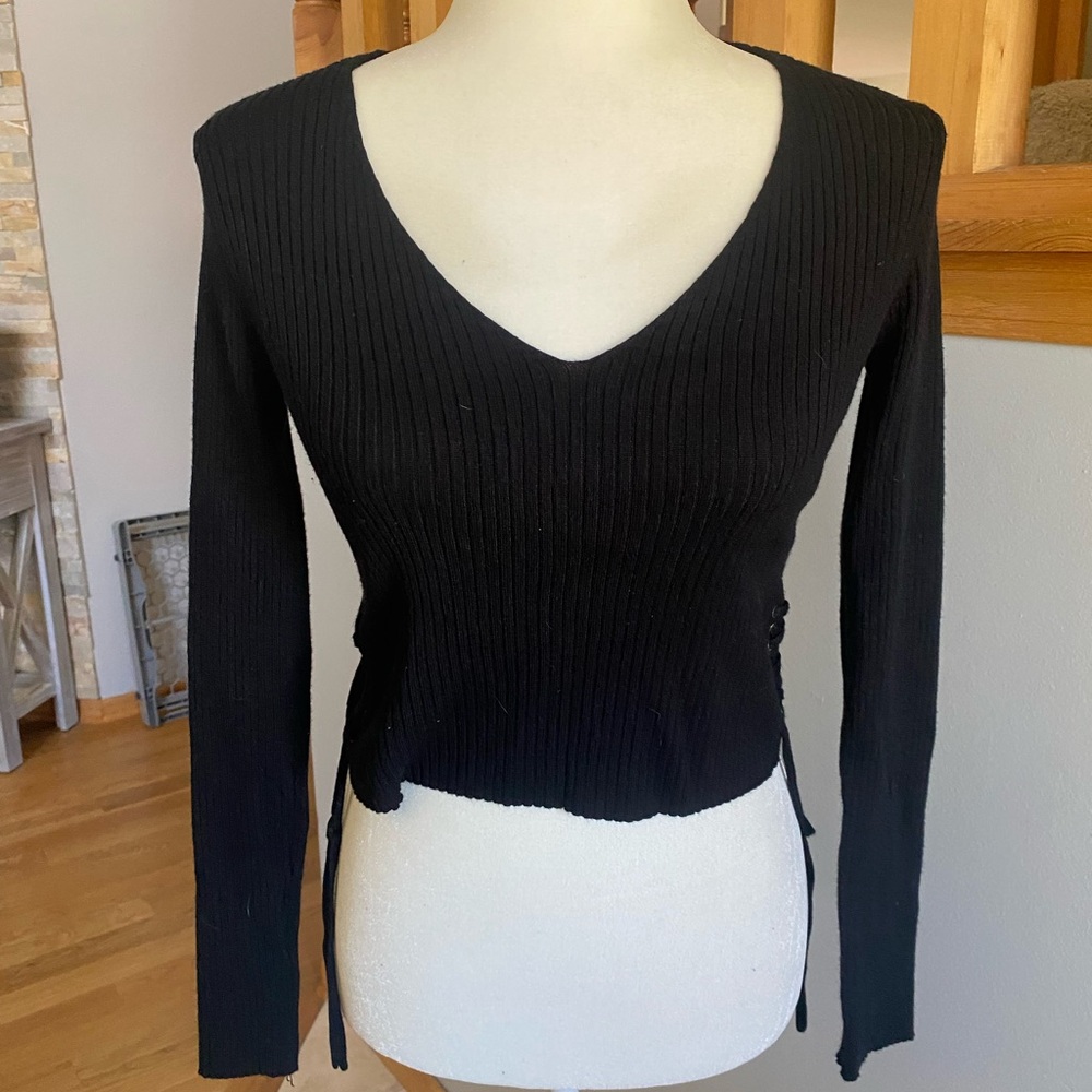 Black Ribbed Long Sleeve V-Neck Top
